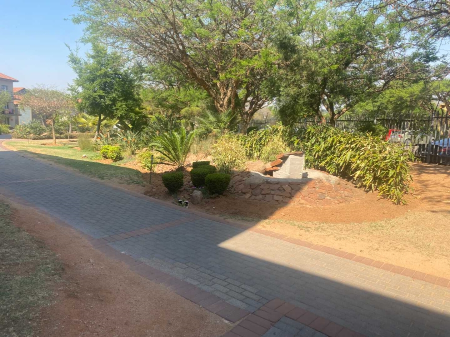 1 Bedroom Property for Sale in Ruimsig Gauteng