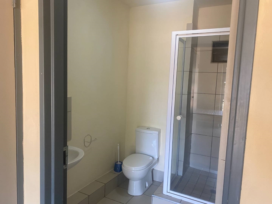 1 Bedroom Property for Sale in Ruimsig Gauteng