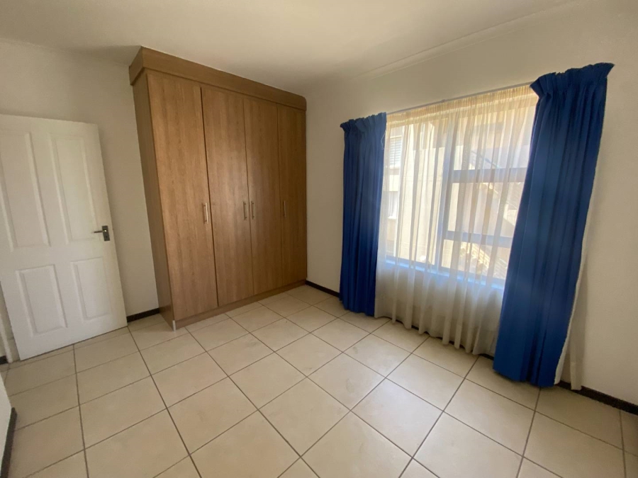 2 Bedroom Property for Sale in Ruimsig Gauteng