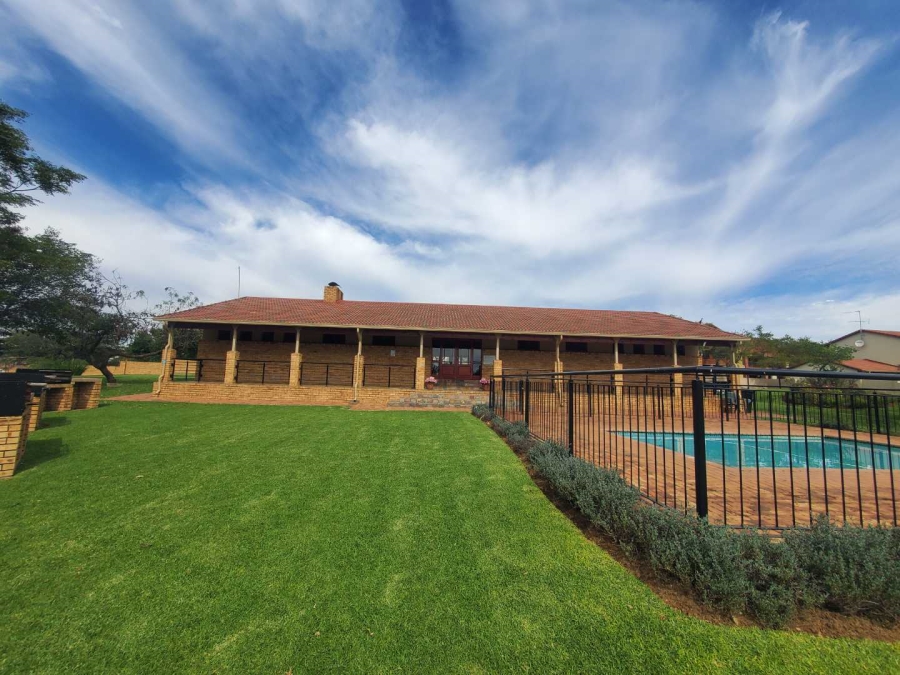2 Bedroom Property for Sale in Willowbrook Gauteng