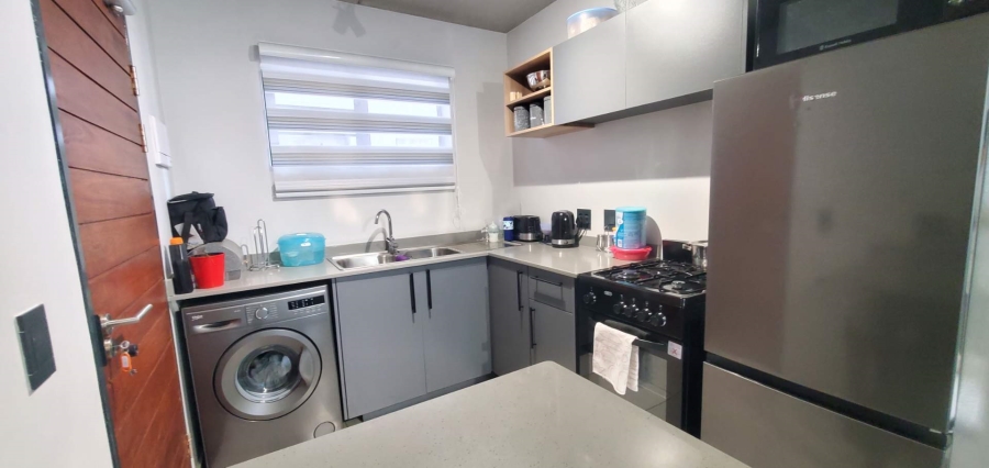 To Let 2 Bedroom Property for Rent in South Hills Gauteng