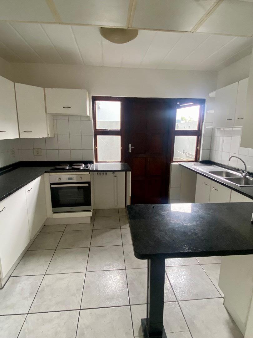 To Let 3 Bedroom Property for Rent in Lakefield Gauteng