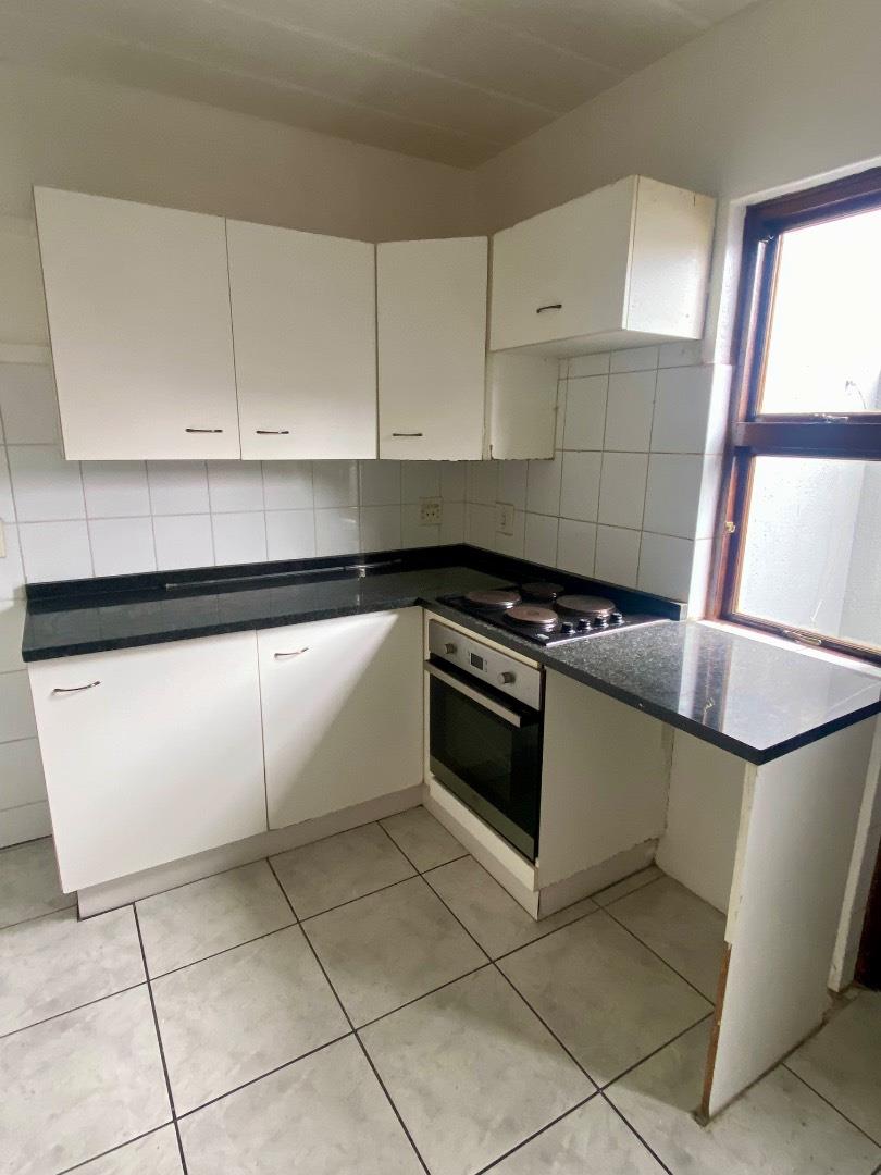 To Let 3 Bedroom Property for Rent in Lakefield Gauteng