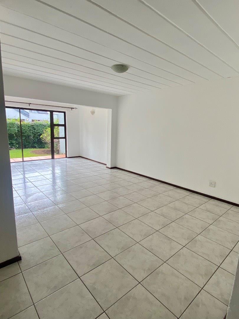 To Let 3 Bedroom Property for Rent in Lakefield Gauteng