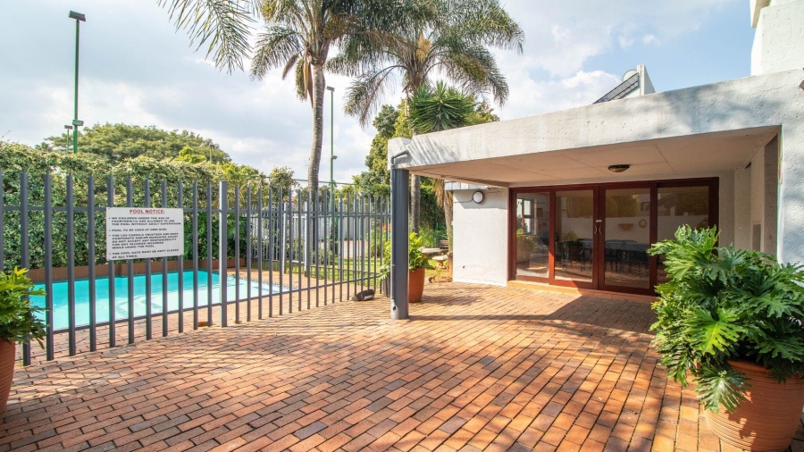 To Let 3 Bedroom Property for Rent in Lakefield Gauteng