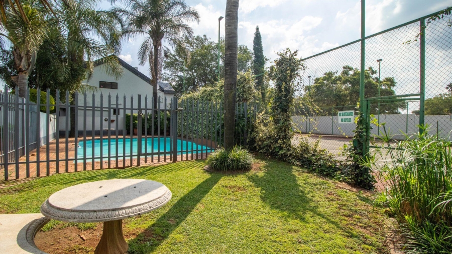 To Let 3 Bedroom Property for Rent in Lakefield Gauteng