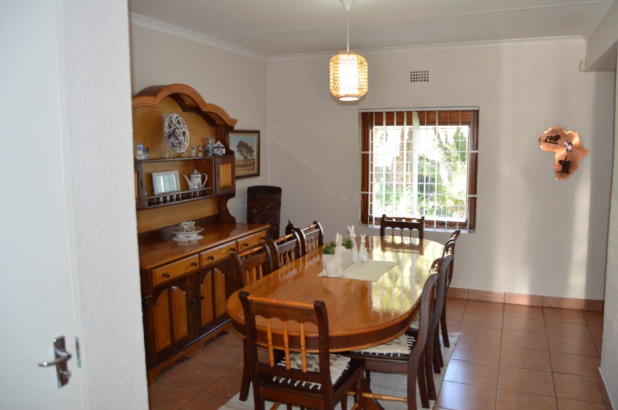 5 Bedroom Property for Sale in Brackendowns Gauteng