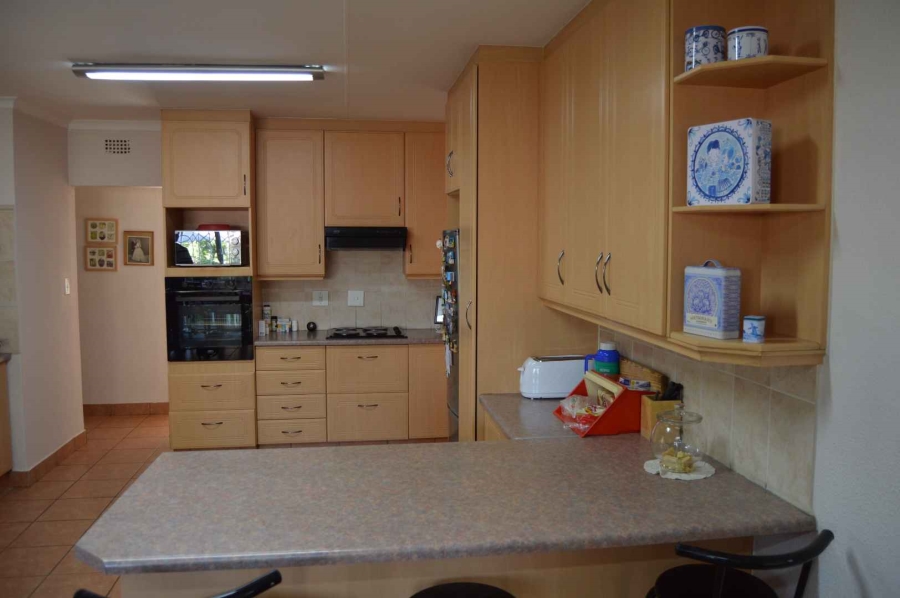 5 Bedroom Property for Sale in Brackendowns Gauteng