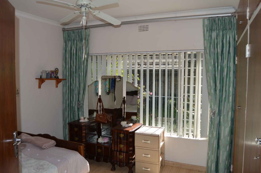 5 Bedroom Property for Sale in Brackendowns Gauteng