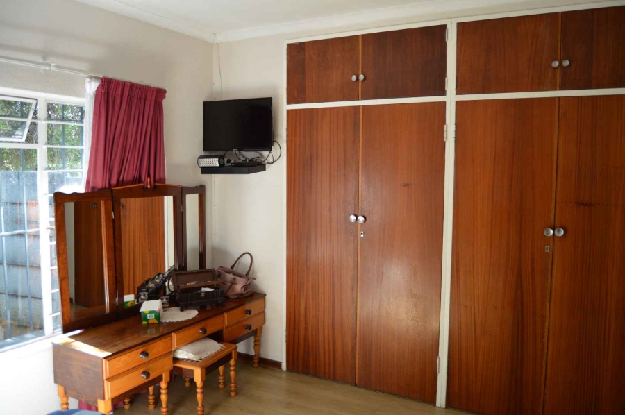 5 Bedroom Property for Sale in Brackendowns Gauteng