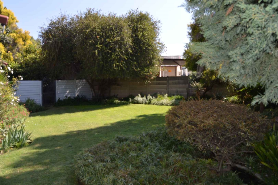 5 Bedroom Property for Sale in Brackendowns Gauteng