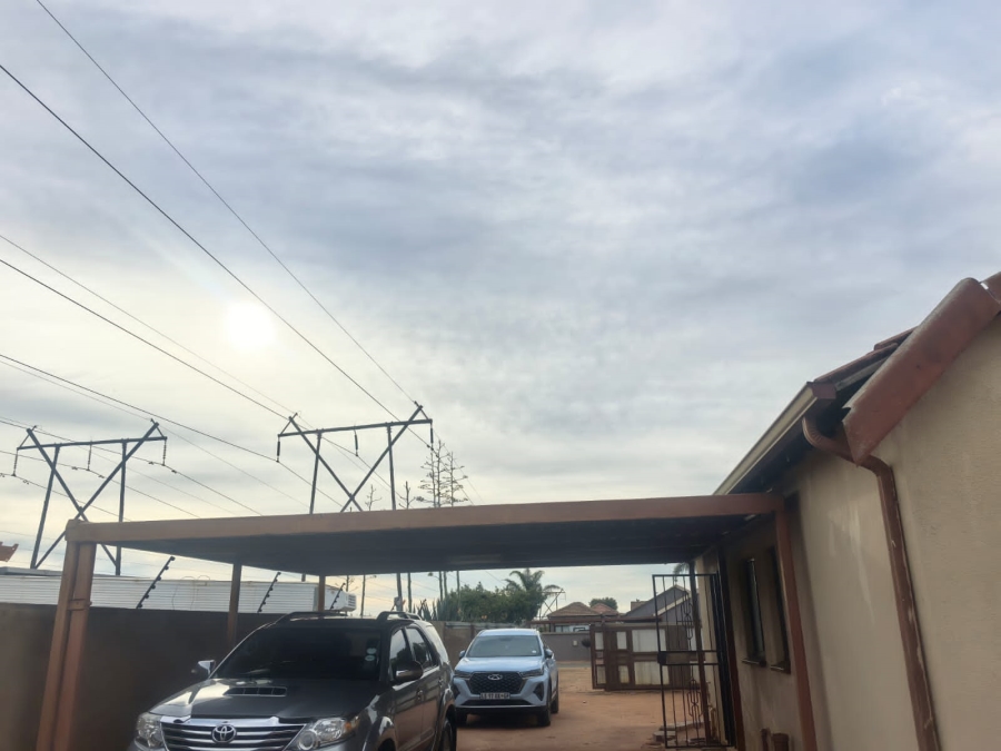 To Let 3 Bedroom Property for Rent in Soshanguve VV Gauteng