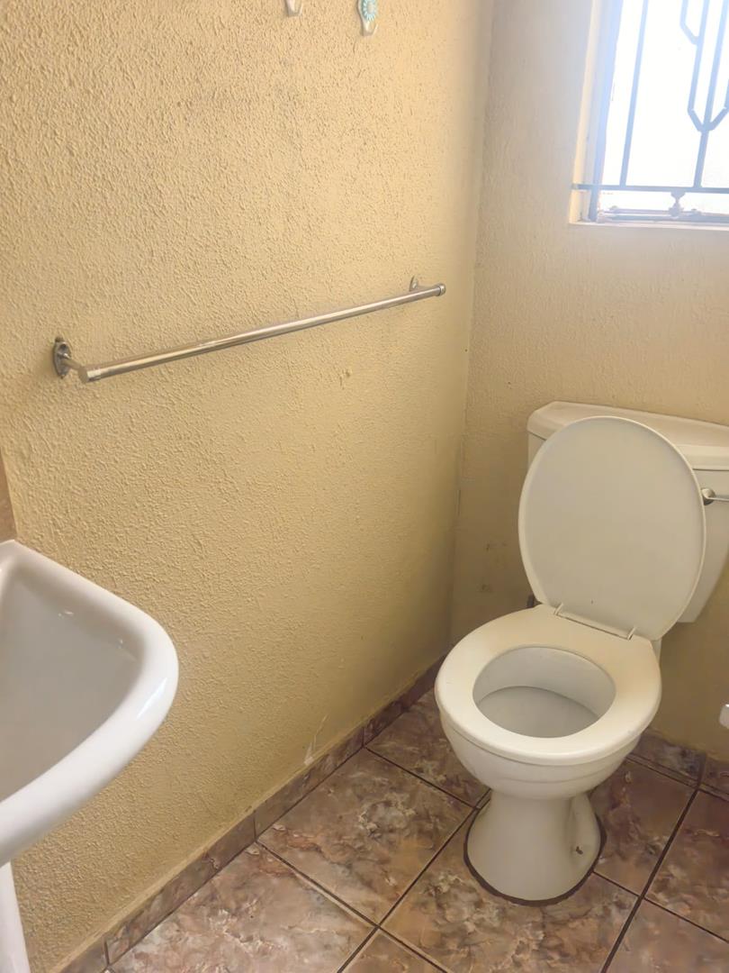 To Let 3 Bedroom Property for Rent in Soshanguve VV Gauteng