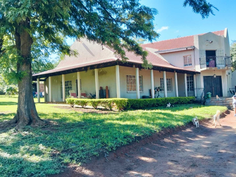 4 Bedroom Property for Sale in Mnandi Gauteng
