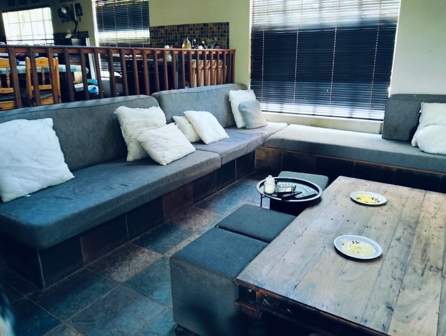 4 Bedroom Property for Sale in Mnandi Gauteng