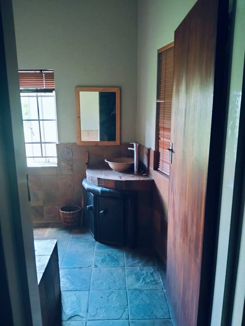 4 Bedroom Property for Sale in Mnandi Gauteng