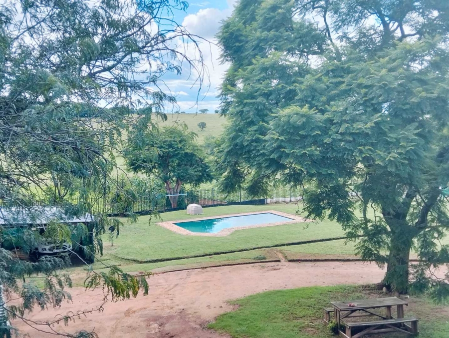 4 Bedroom Property for Sale in Mnandi Gauteng