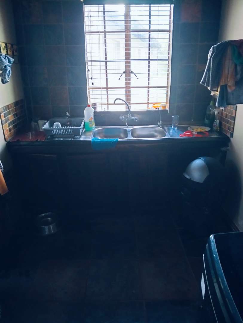 4 Bedroom Property for Sale in Mnandi Gauteng