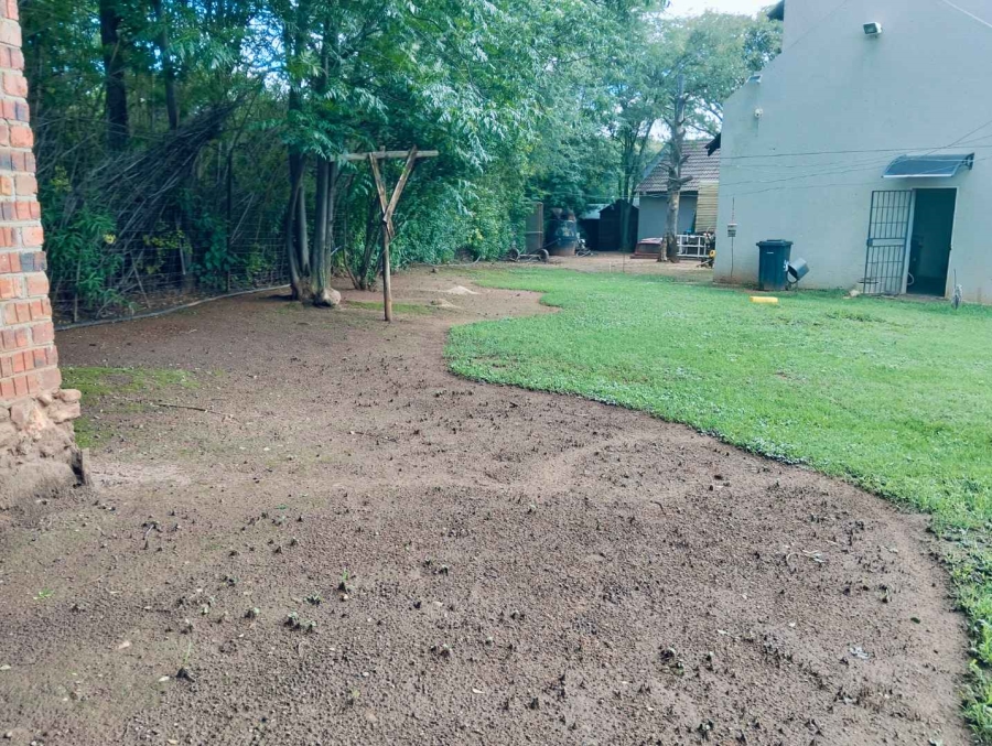 4 Bedroom Property for Sale in Mnandi Gauteng