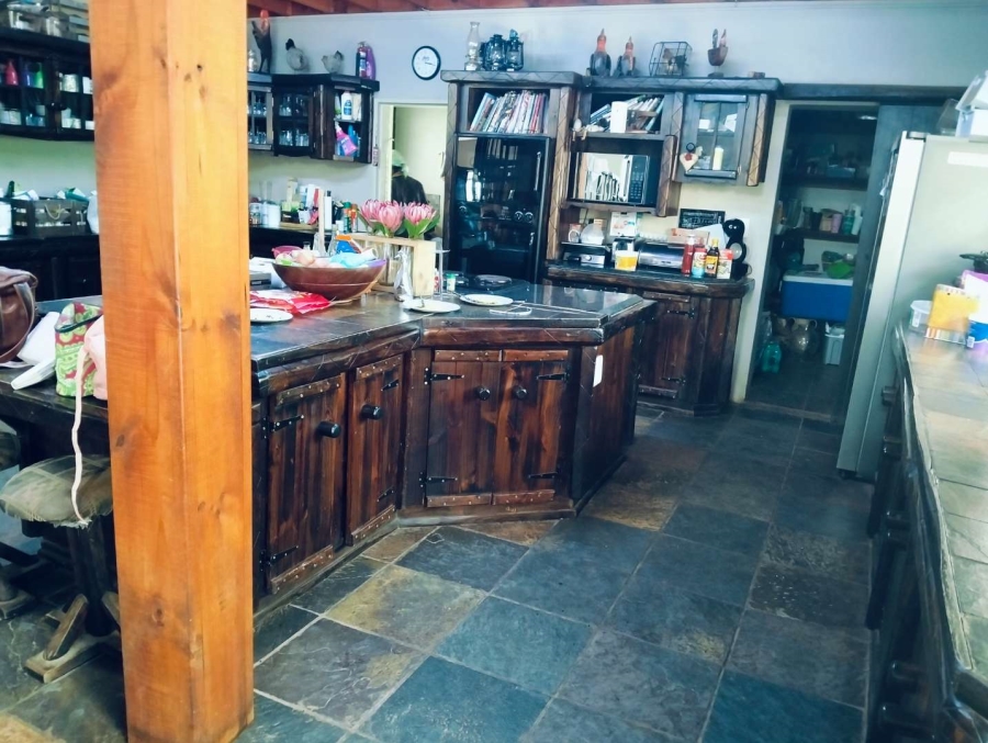 4 Bedroom Property for Sale in Mnandi Gauteng