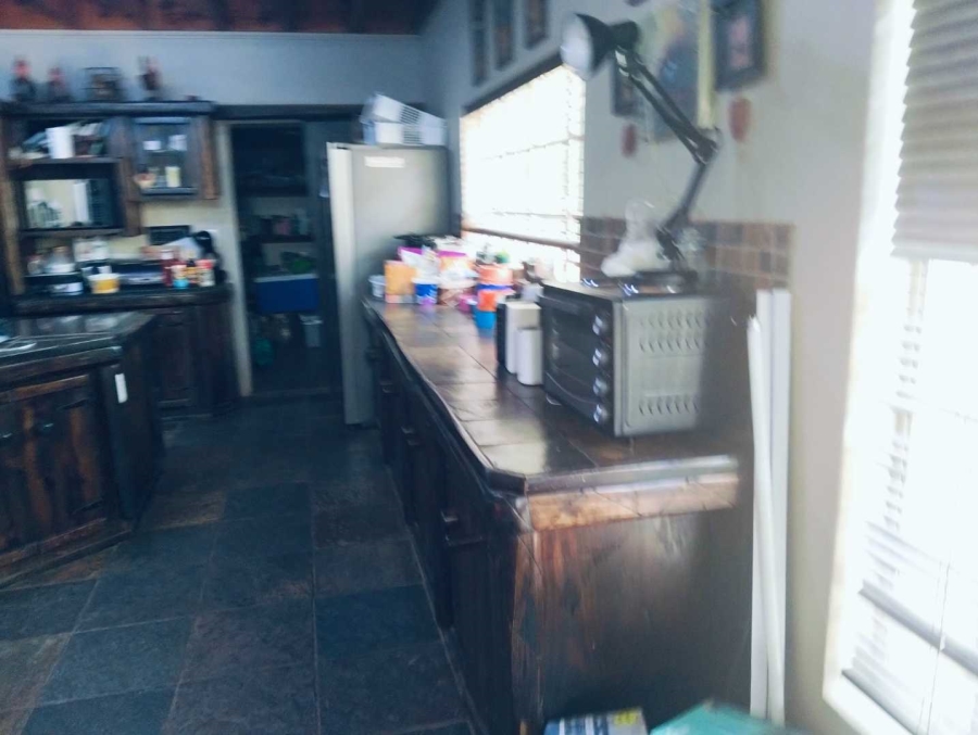 4 Bedroom Property for Sale in Mnandi Gauteng