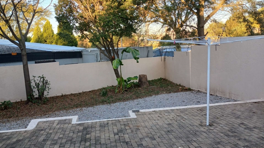 To Let 4 Bedroom Property for Rent in Hurlingham Manor Gauteng