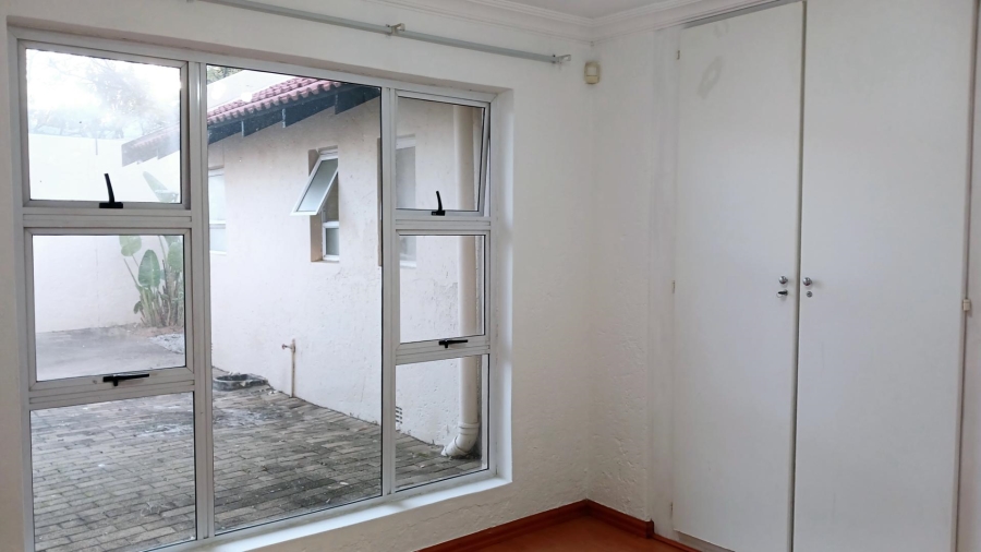 To Let 4 Bedroom Property for Rent in Hurlingham Manor Gauteng