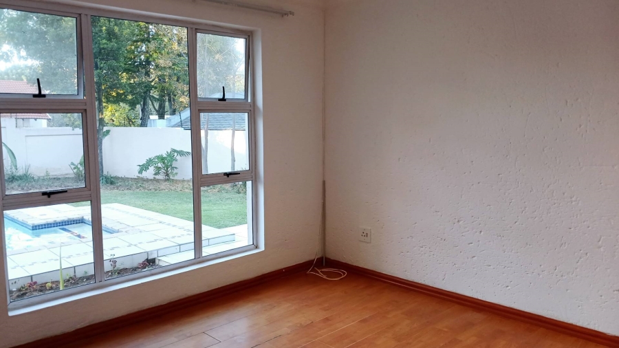 To Let 4 Bedroom Property for Rent in Hurlingham Manor Gauteng