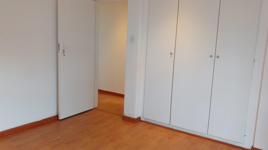To Let 4 Bedroom Property for Rent in Hurlingham Manor Gauteng