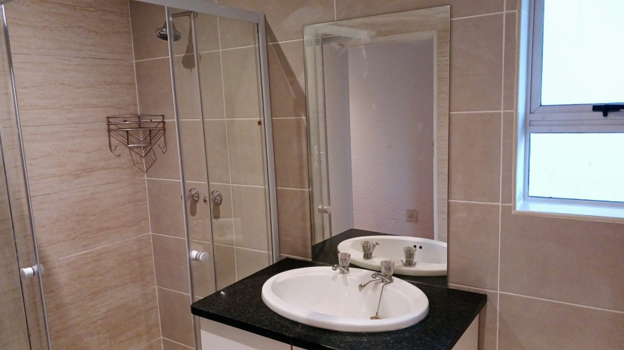 To Let 4 Bedroom Property for Rent in Hurlingham Manor Gauteng