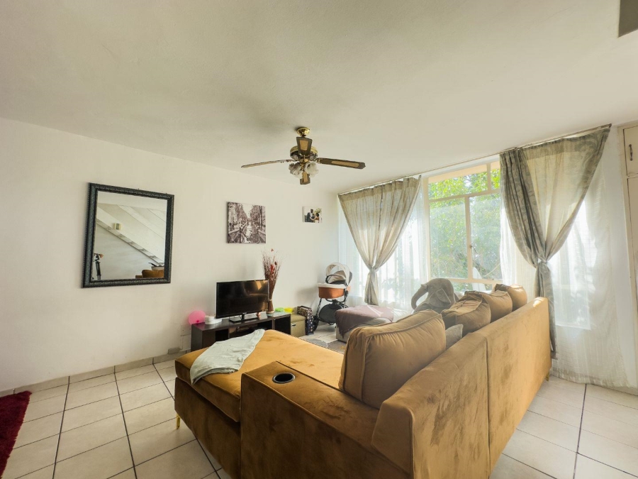 2 Bedroom Property for Sale in La Montagne Gauteng