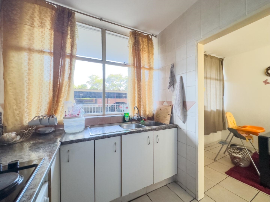 2 Bedroom Property for Sale in La Montagne Gauteng