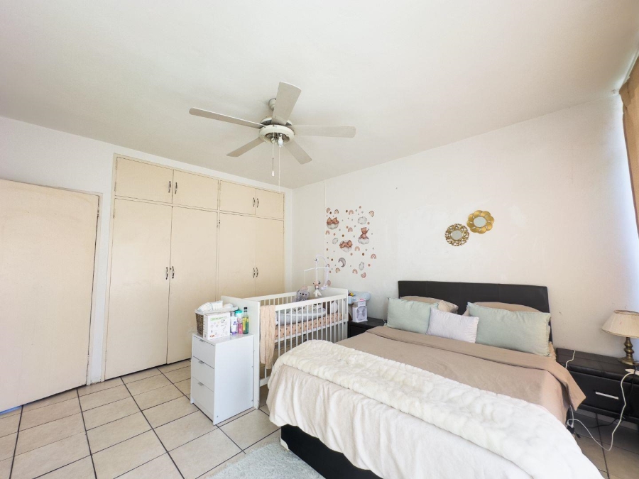 2 Bedroom Property for Sale in La Montagne Gauteng