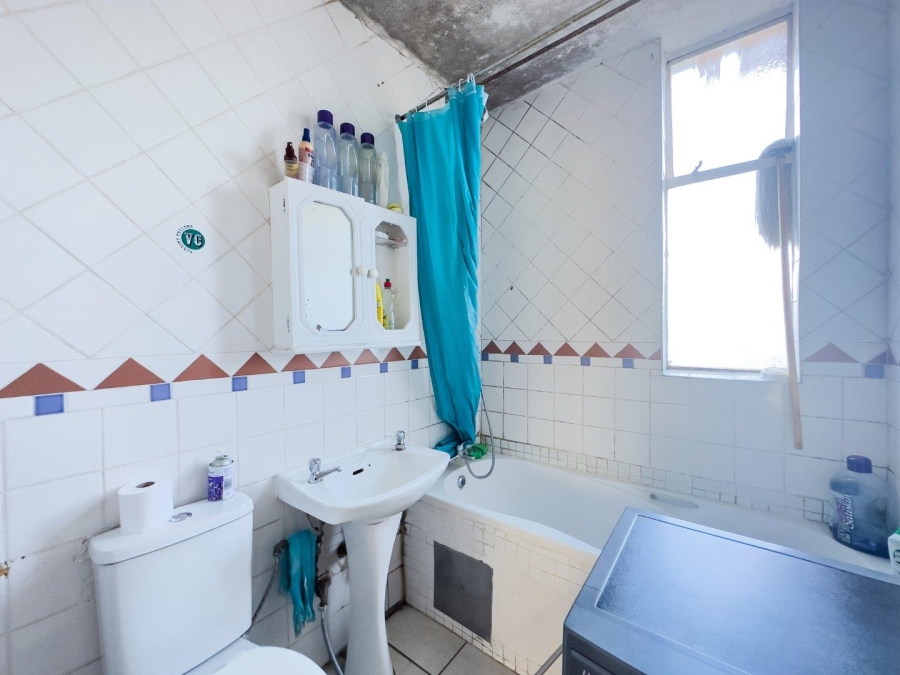 2 Bedroom Property for Sale in La Montagne Gauteng