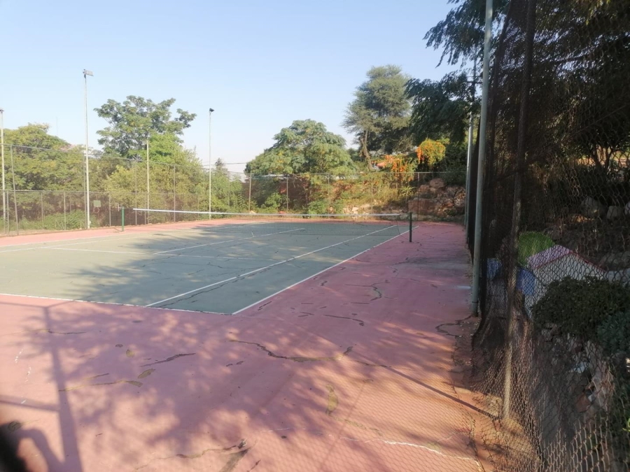 2 Bedroom Property for Sale in La Montagne Gauteng