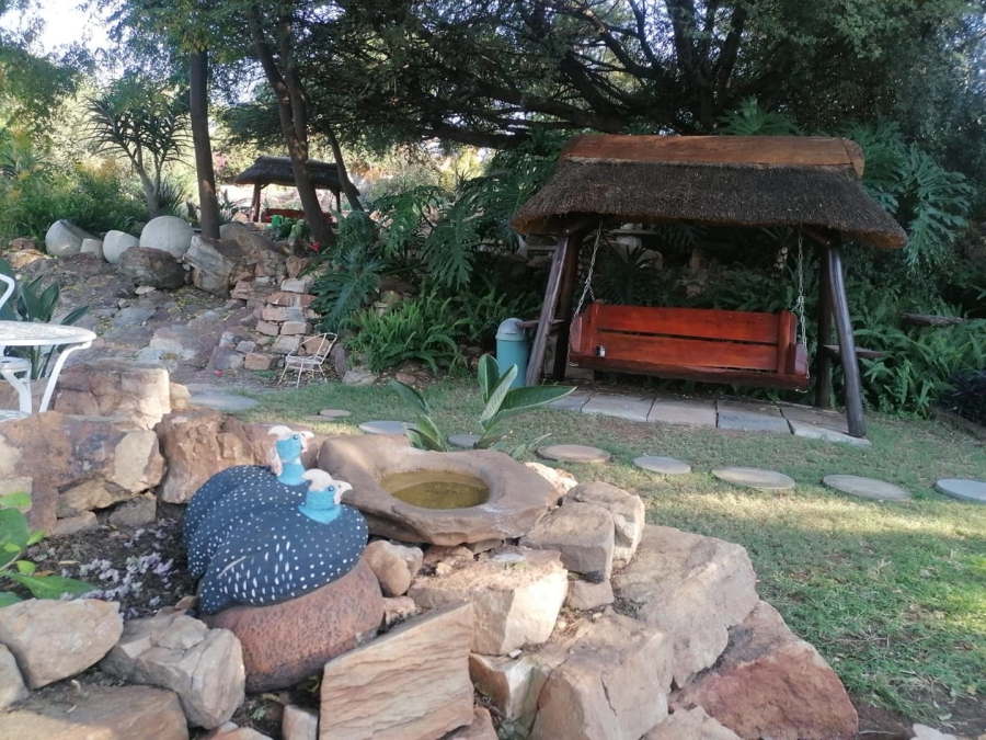 2 Bedroom Property for Sale in La Montagne Gauteng