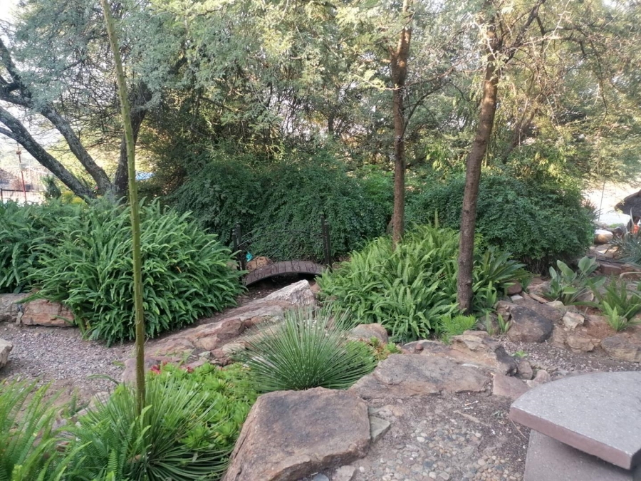 2 Bedroom Property for Sale in La Montagne Gauteng