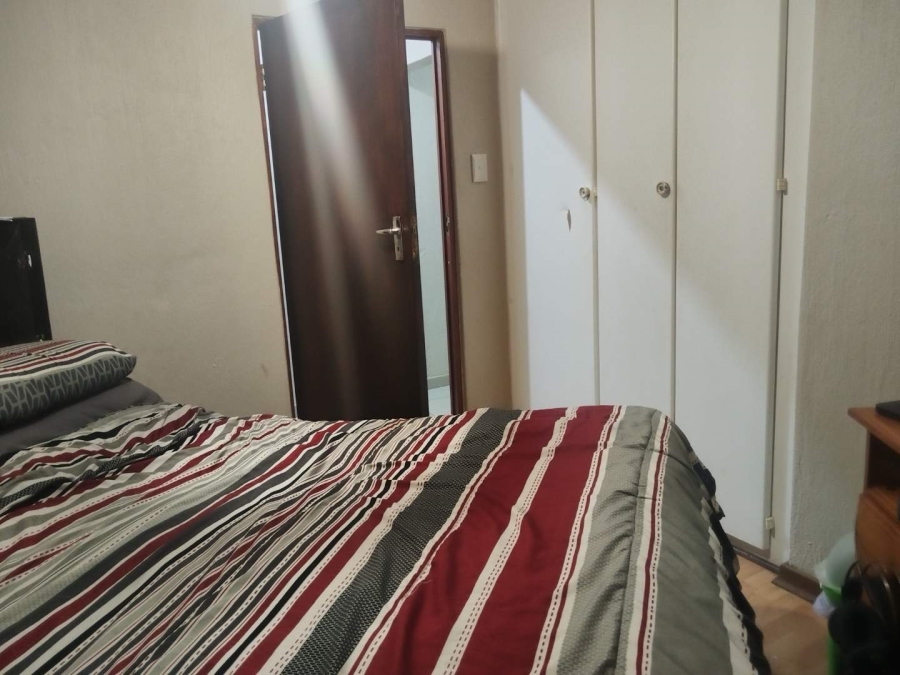To Let 4 Bedroom Property for Rent in Wilro Park Gauteng