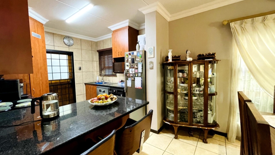 3 Bedroom Property for Sale in Midstream Estate Gauteng