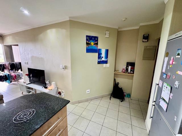 To Let 1 Bedroom Property for Rent in Sandhurst Gauteng