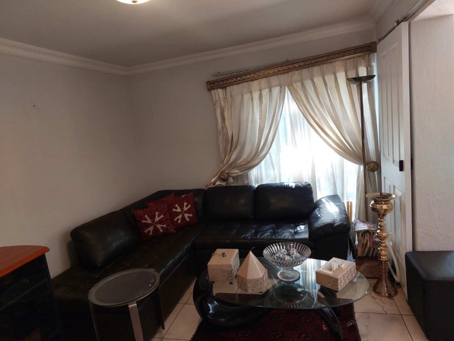 To Let 3 Bedroom Property for Rent in Morningside Gauteng