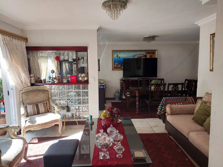 To Let 3 Bedroom Property for Rent in Morningside Gauteng