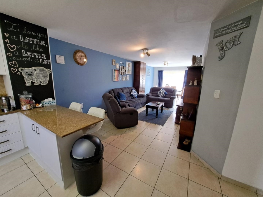 2 Bedroom Property for Sale in Liefde en Vrede Gauteng