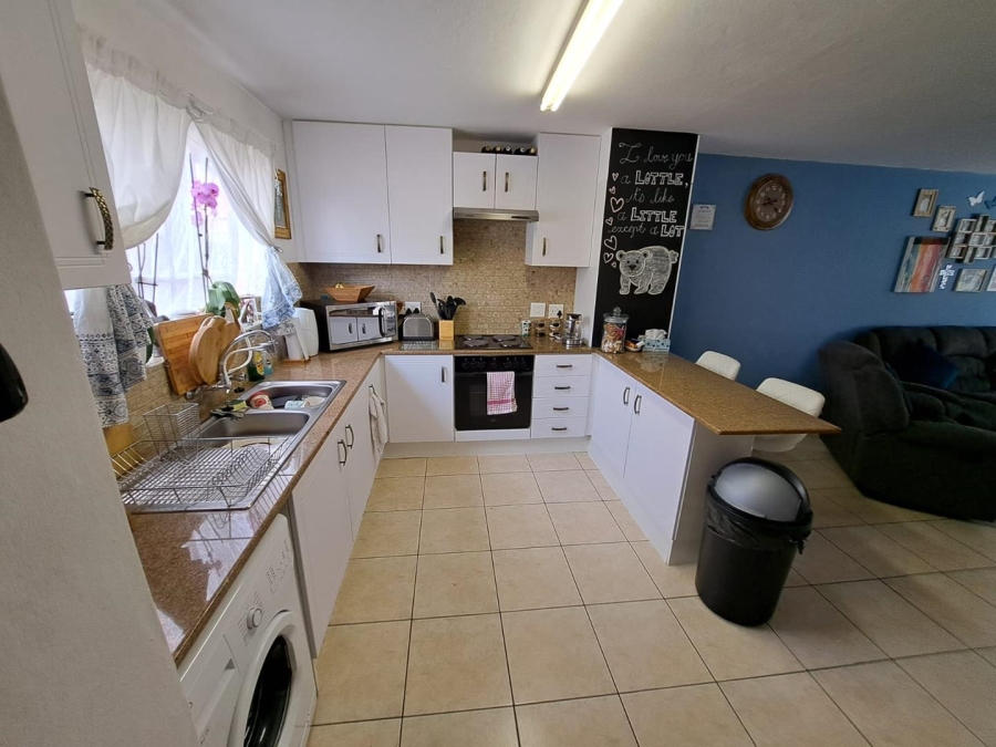 2 Bedroom Property for Sale in Liefde en Vrede Gauteng