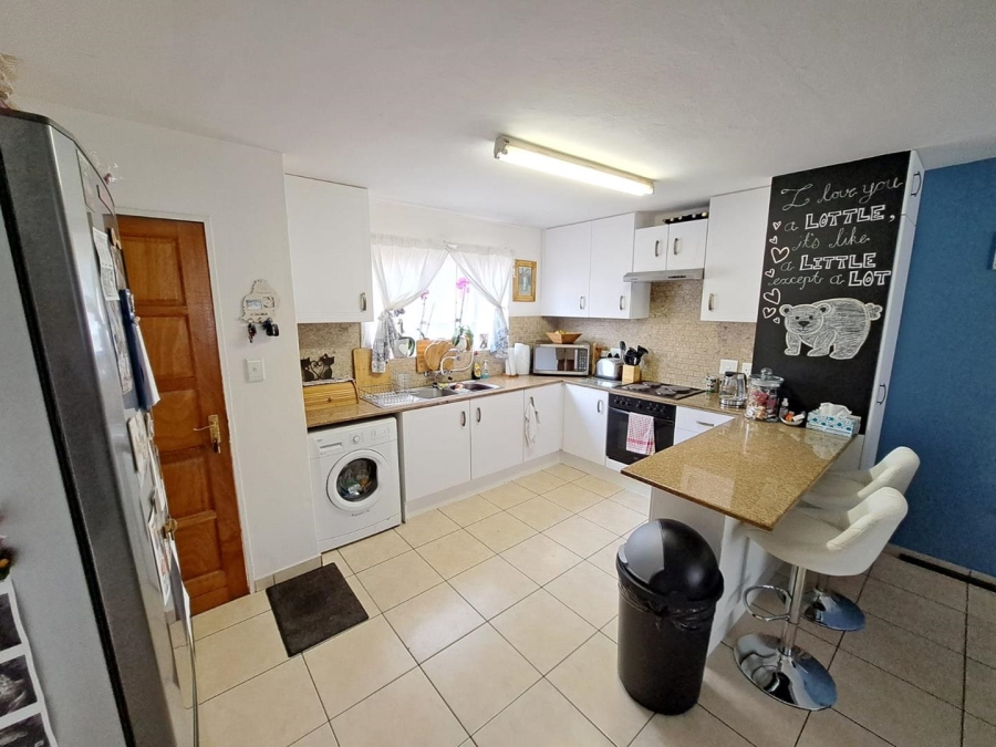 2 Bedroom Property for Sale in Liefde en Vrede Gauteng