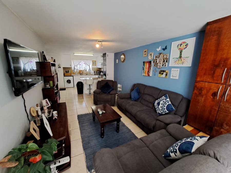 2 Bedroom Property for Sale in Liefde en Vrede Gauteng