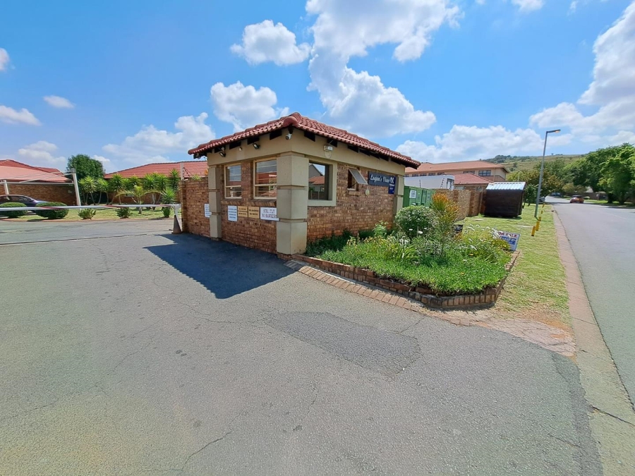 2 Bedroom Property for Sale in Liefde en Vrede Gauteng