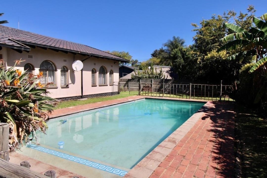 4 Bedroom Property for Sale in Verwoerdpark Gauteng