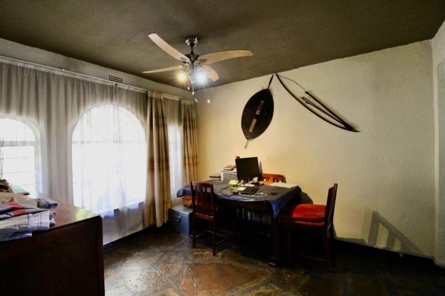 4 Bedroom Property for Sale in Verwoerdpark Gauteng