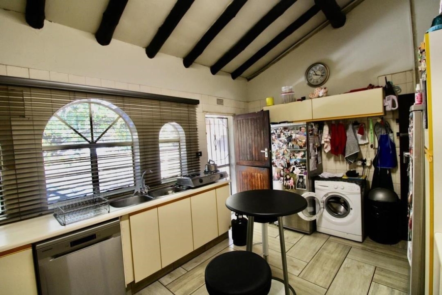 4 Bedroom Property for Sale in Verwoerdpark Gauteng